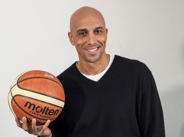 Carlton Myers