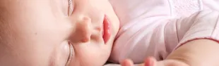 bimbo che dorme