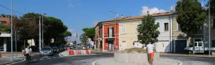 rotatoria_via_montefeltro_img_77421_0.jpg