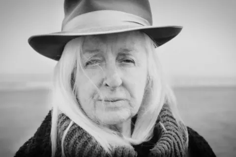 immagine estrapolata dal video shema