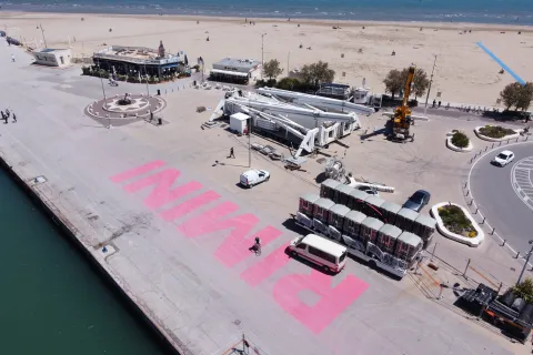 Operazioni di montaggio della ruota panoramica 2021 