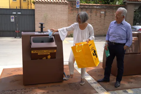 nuova isola ecologica