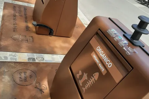 nuova isola ecologica