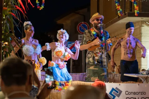 festa hawaiana