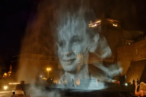 spettacolo apertura Fellini Museum