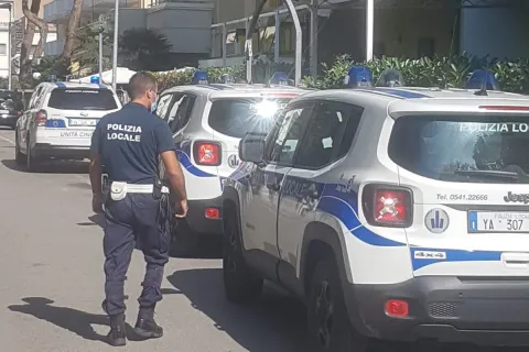 Controllo dei vigili presso l'Hotel Dream