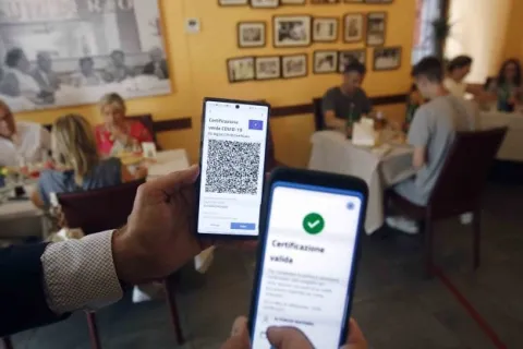 controllo greenpass ristorante