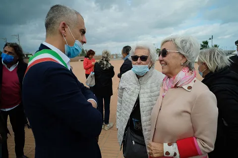 Darsena, lo scoprimento della targa dedicata ad Angelo Marconi