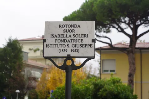 cerimonia intitolazione rotonda Soleri