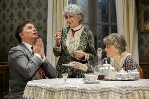 "Arsenico e vecchi merletti"