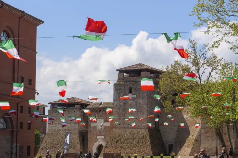 preparativi adunata alpini 2022