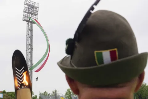 cappello con la penna