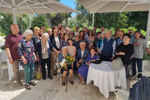 100 anni per nonna Maria