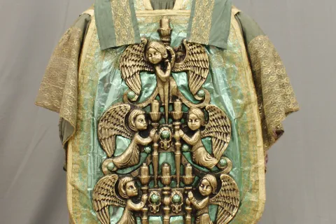 fellini costumi da vescovo