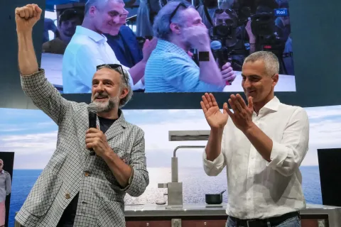 al mèni 2022