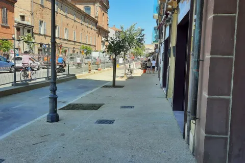 marciapiede riqualificato su via XX Settembre 