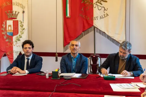 nuova piscina comunale