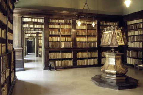 biblioteca