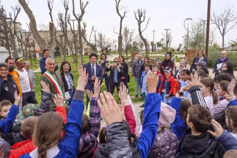 Inaugurazione della “Foresta del mare”, nuova area giochi inclusiva nel tratto 1 del Parco del Mare