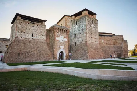 castel sismondo