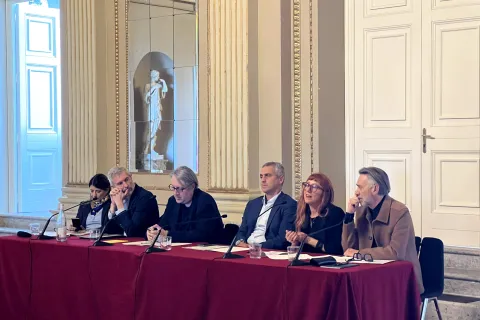 conferenza stampa supernova