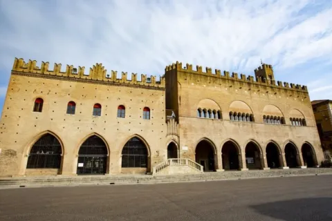 Part Piazza Cavour