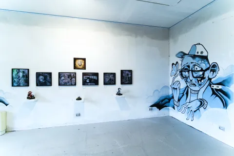 mostra segnali urbani