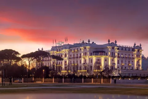 grand hotel