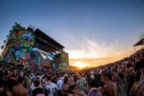 elrow
