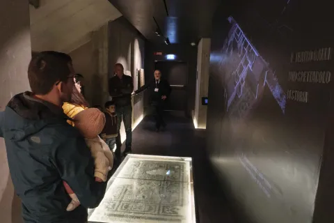 Visita sito archeologico Teatro Galli