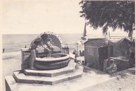 Fontana del Tritone 3