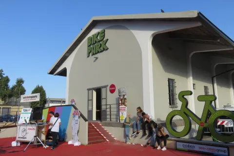 Velostazione