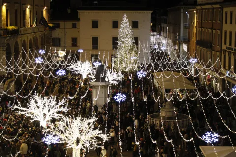 accensione luci natale