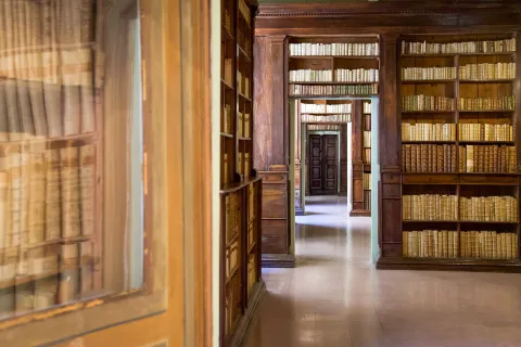 sale storiche della Biblioteca Gambalunga