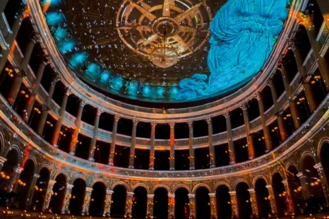 Renovatio mundi