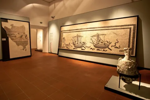 Museo - Mosaico delle barche