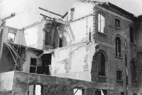 Casa delle Suore Salesiane dopo i bombardamenti