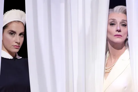 Drusilla Foer e Elena Talenti in Venere Nemica