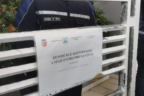 sequestro della struttura ricettiva 