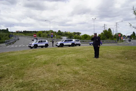 varchi chiusi e presidiati dagli agenti 