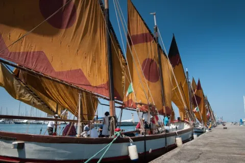 barche al porto di rimini