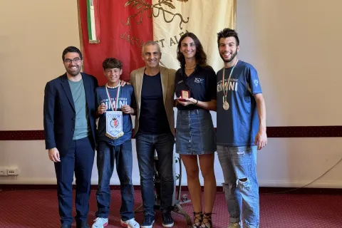 Ultimate frisbee: i Campioni d’Italia del Cotarica ricevuti in Residenza Comunale dal sindaco Sadegholvaad e dall’assessore Lari