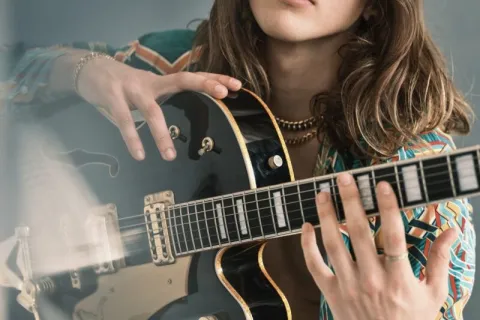 Gli idoli dei giovanissimi sbarcano in piazzale Fellini per la due giorni di #RiminiWow