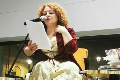 Voci allo specchio
