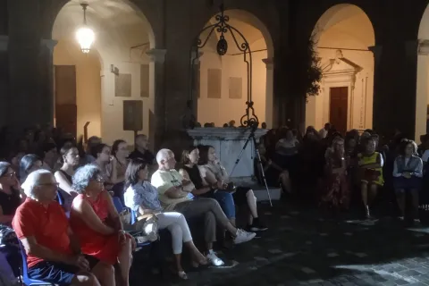 corte biblioteca gambalunga