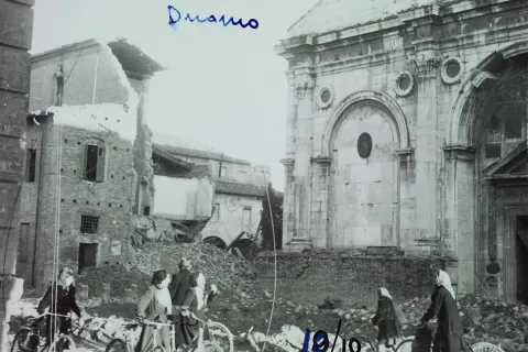 Via Tempio Malatestiano