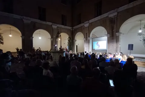 corte della biblioteca