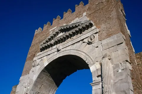 Arco d'Augusto