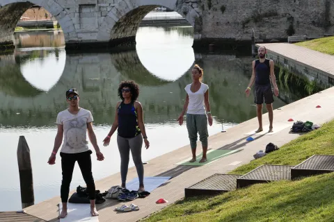 yoga al ponte di tiberio