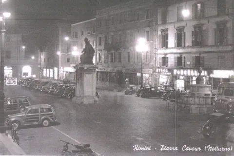 piazza_cavour_vecchia_cartolina